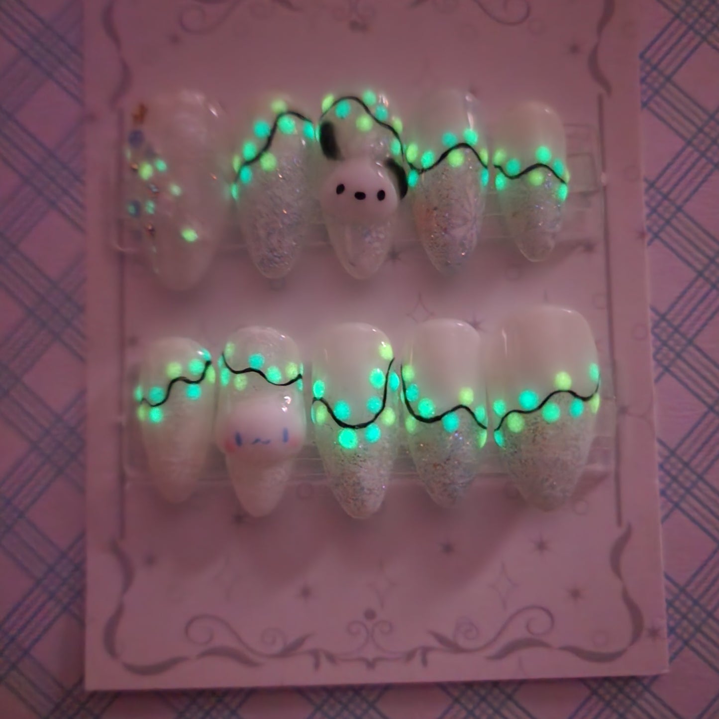 Glow-in-the-Dark Lights with Pochacco and Cinnamoroll